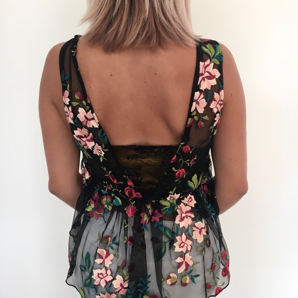 Ecoté Embroidered Top - Picture 3 of 6